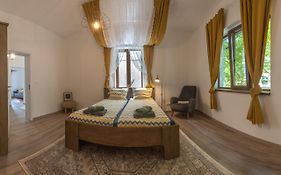 Linden House - A Lovely Apartment In Central Varna