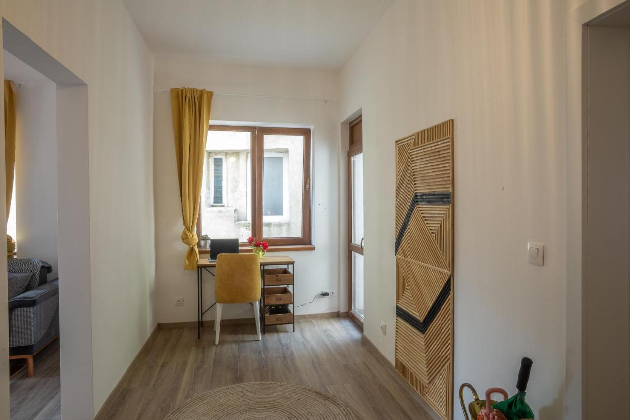 Linden House - A Lovely Apartment In Central Varna Extérieur photo
