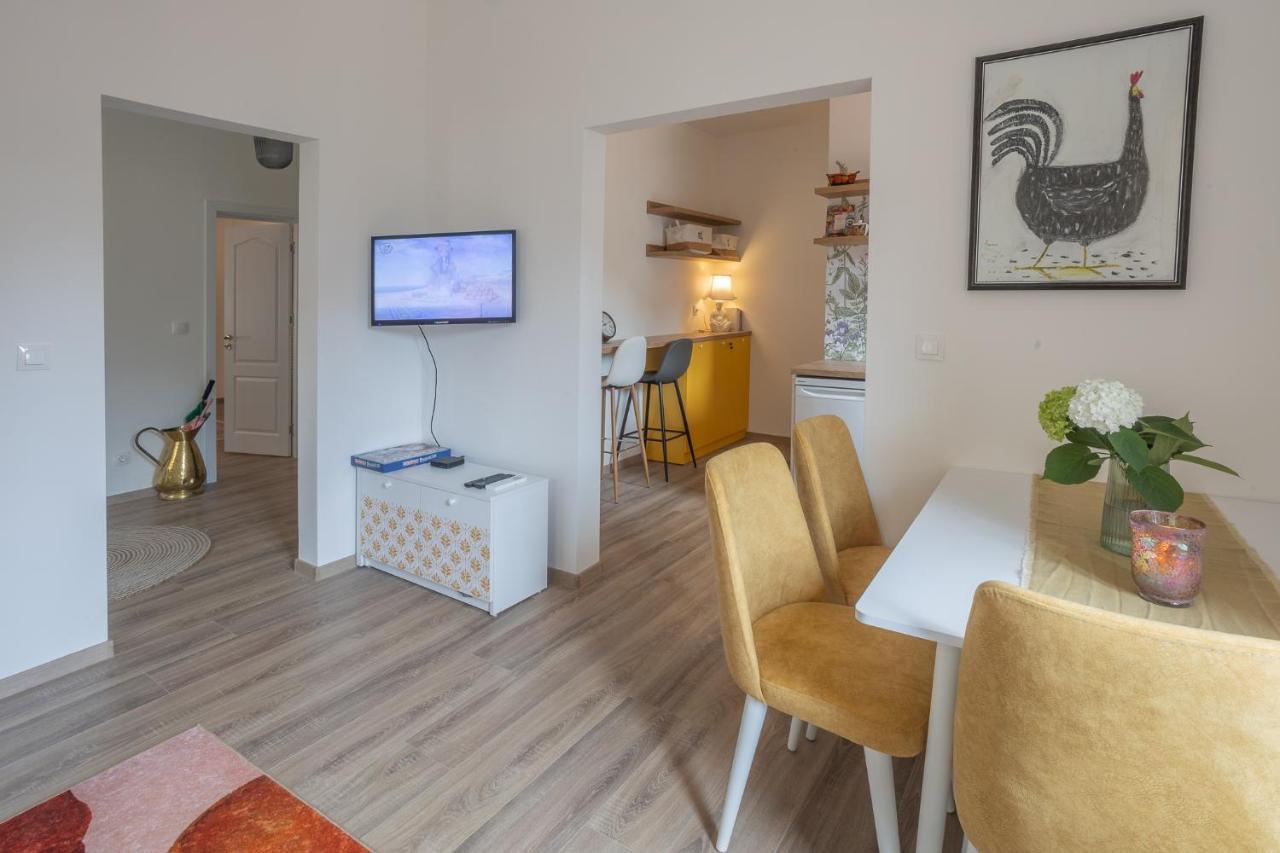 Linden House - A Lovely Apartment In Central Varna Extérieur photo
