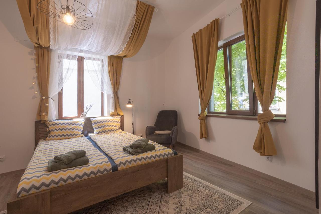 Linden House - A Lovely Apartment In Central Varna Extérieur photo
